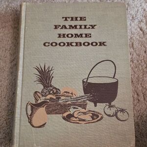 The Family Home Cookbook - Elegant Tan Cover